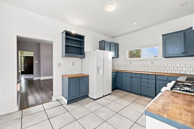 2530 Hemlock Street, Cincinnati, OH 45206