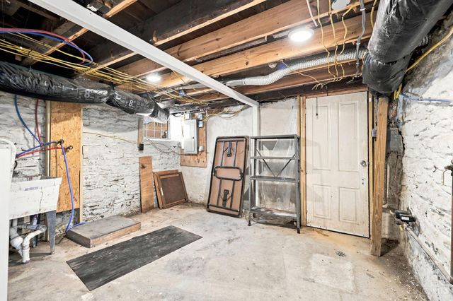 2530 Hemlock Street, Cincinnati, OH 45206