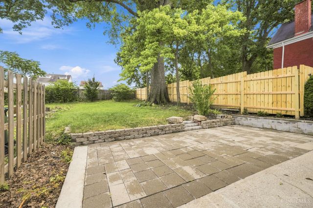 2530 Hemlock Street, Cincinnati, OH 45206