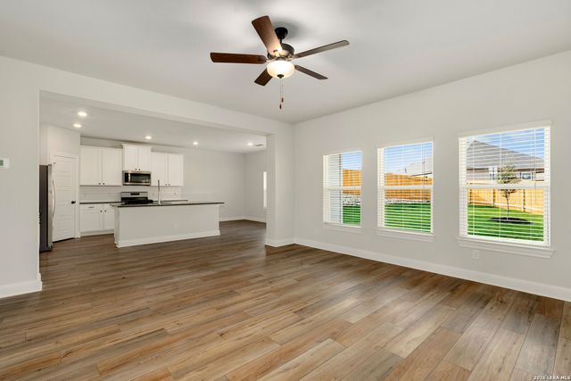 9427 Dassler Springs, Converse, TX 78109