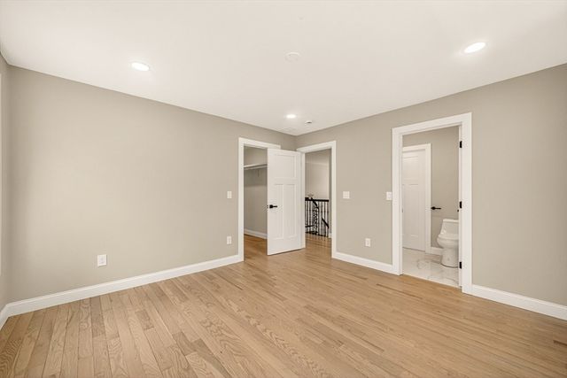 10 Falcon Dr, Shrewsbury, MA 01545