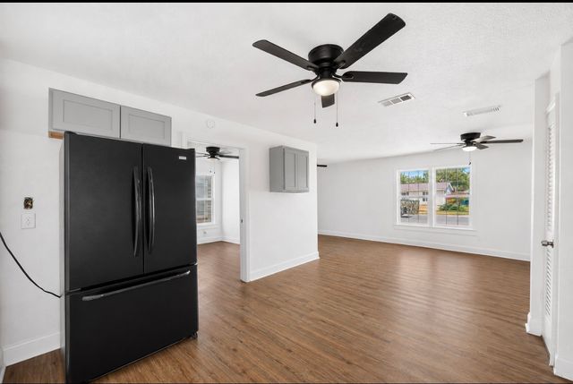 5586 Pinson Street, Fort Worth, TX 76119