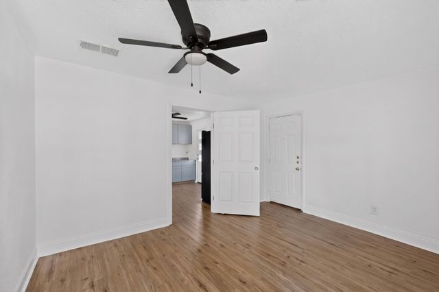 5586 Pinson Street, Fort Worth, TX 76119