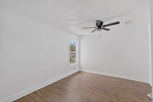 5586 Pinson Street, Fort Worth, TX 76119