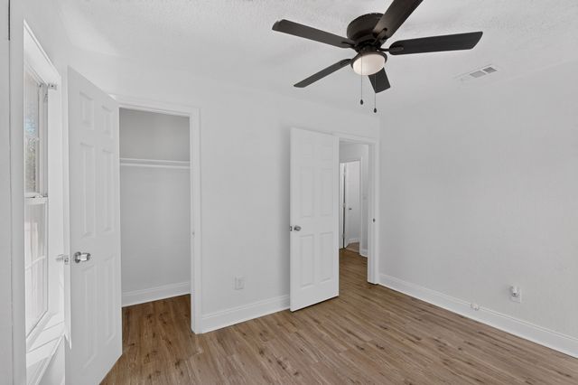 5586 Pinson Street, Fort Worth, TX 76119