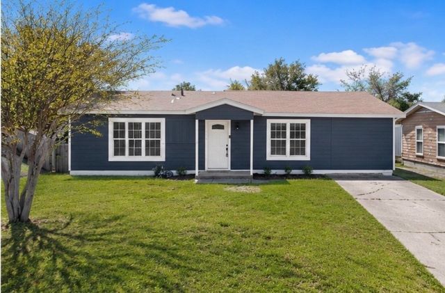 5586 Pinson Street, Fort Worth, TX 76119