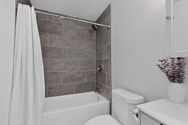 5586 Pinson Street, Fort Worth, TX 76119