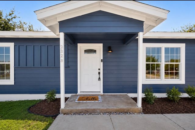 5586 Pinson Street, Fort Worth, TX 76119
