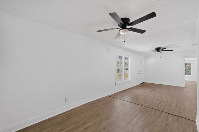 5586 Pinson Street, Fort Worth, TX 76119