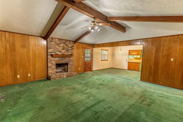 117 Dogwood Trail, Bellville, TX 77418