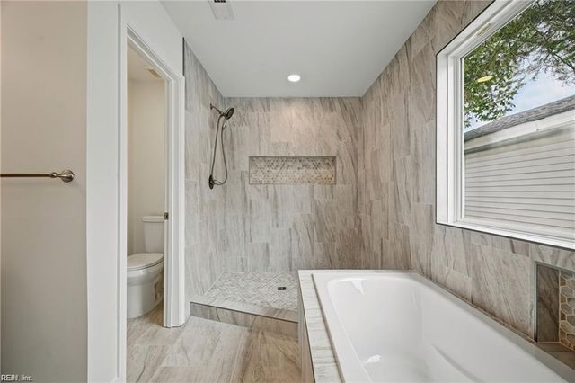 218 Chestnut ST, Suffolk, VA 23434