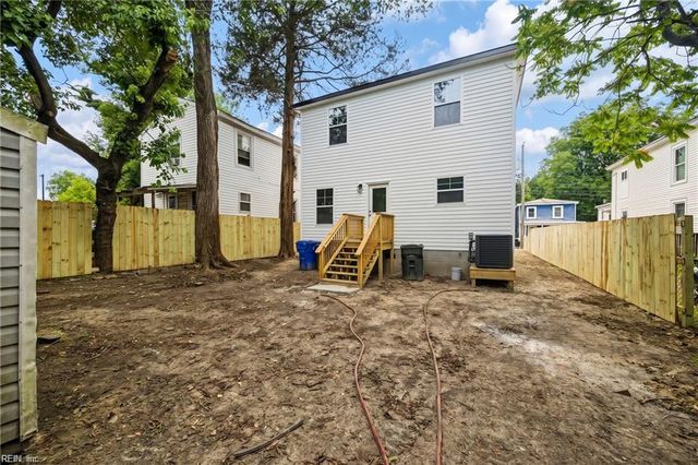 218 Chestnut ST, Suffolk, VA 23434