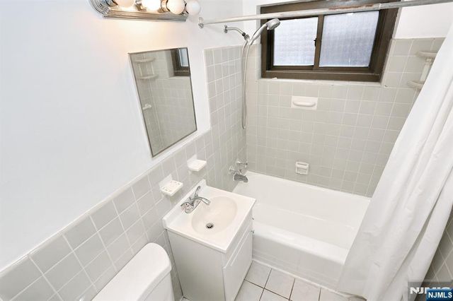 3021 Edwin Avenue 5H, Fort Lee, NJ 07024