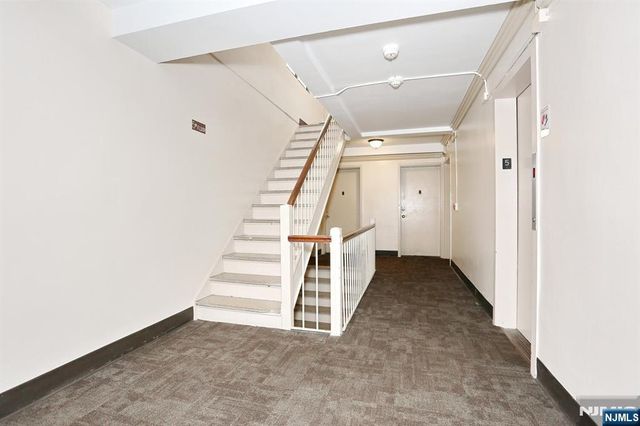 3021 Edwin Avenue 5H, Fort Lee, NJ 07024