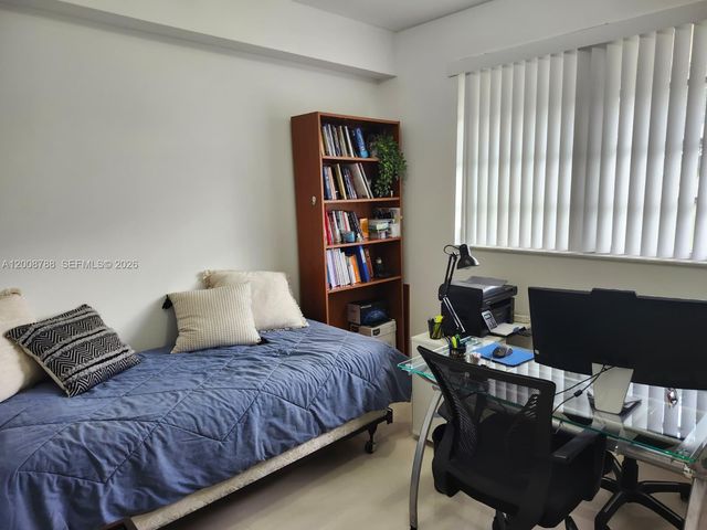 9195 Fontainebleau Blvd 6, Miami, FL 33172