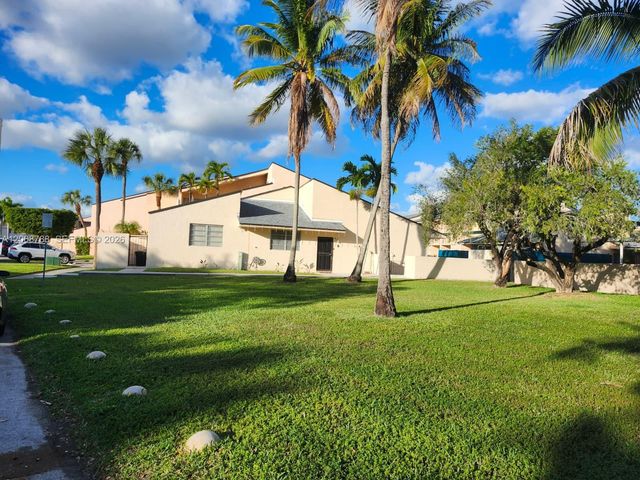 9195 Fontainebleau Blvd 6, Miami, FL 33172