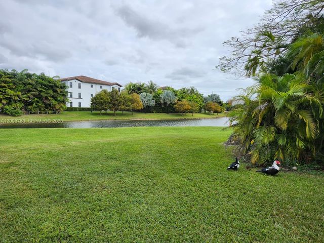 9195 Fontainebleau Blvd 6, Miami, FL 33172