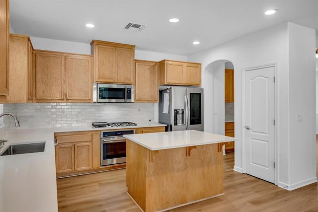 1150 Meredith Way, Folsom, CA 95630