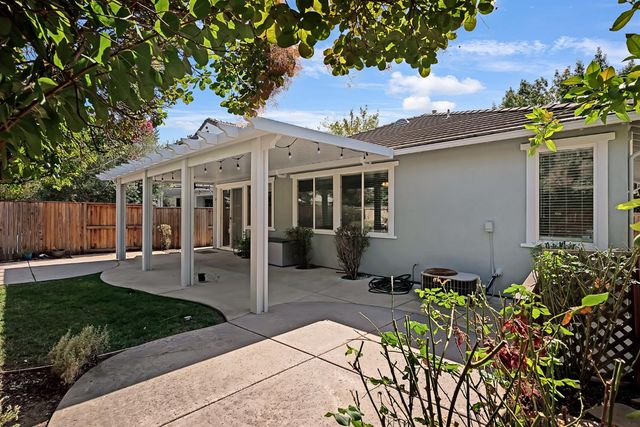 1150 Meredith Way, Folsom, CA 95630