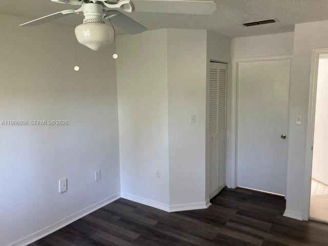 16304 Glenmoor Dr 16304, West Palm Beach, FL 33409