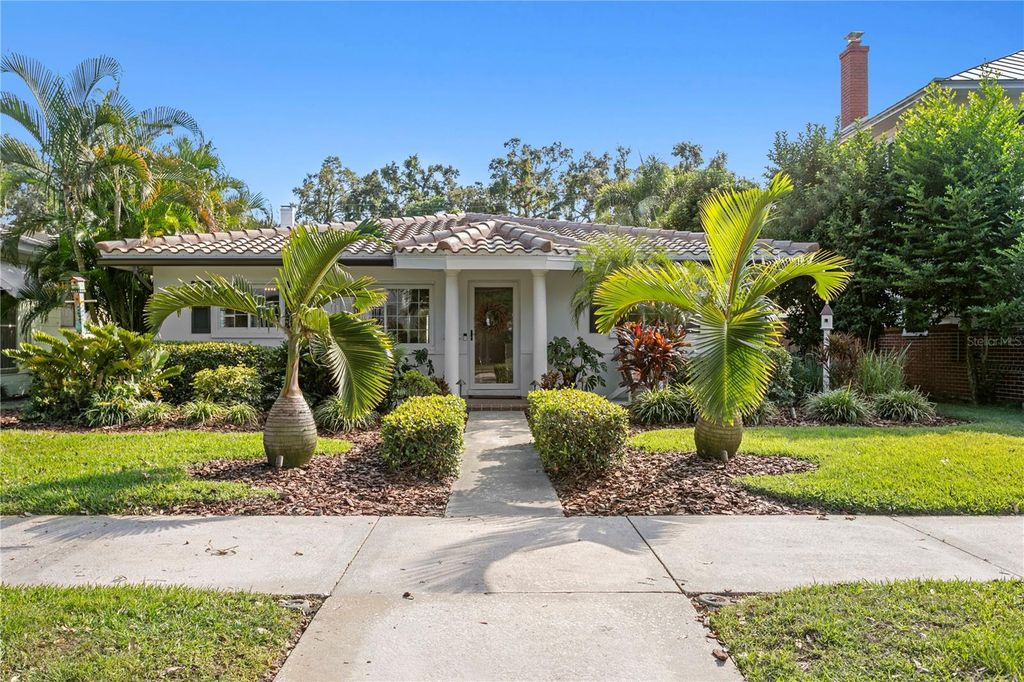 1110 14TH AVENUE N, St Petersburg, FL 33705