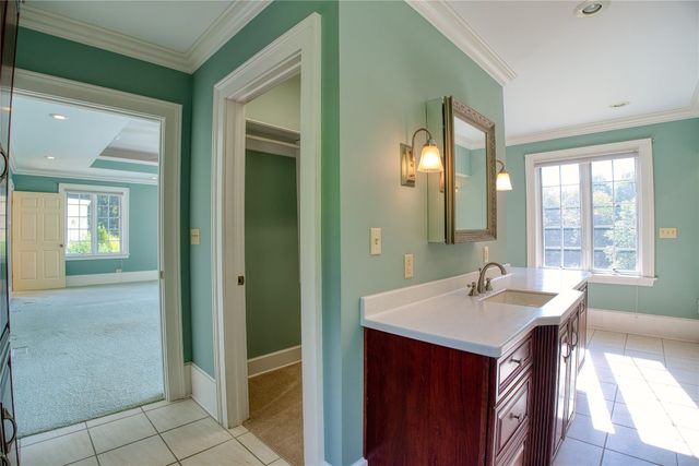 5201 W 38TH Street, Erie, PA 16506