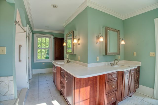 5201 W 38TH Street, Erie, PA 16506