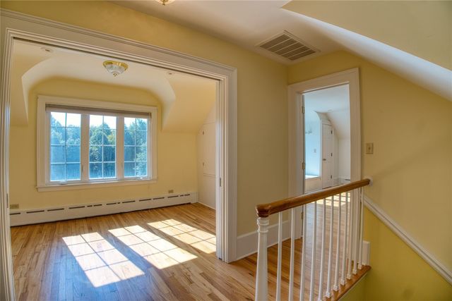 5201 W 38TH Street, Erie, PA 16506