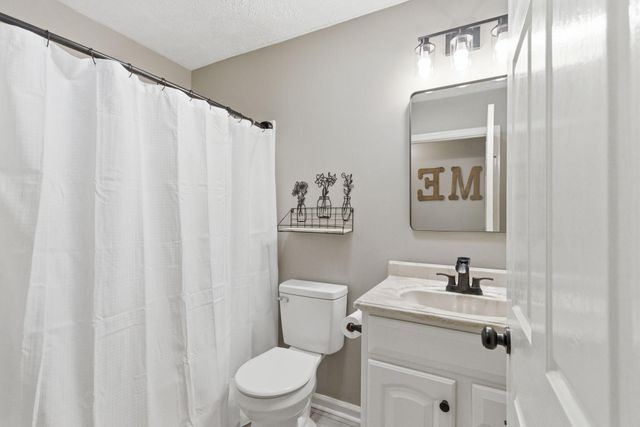 115 Logston Heights, Berea, KY 40403