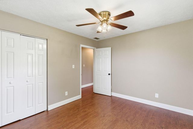 115 Logston Heights, Berea, KY 40403