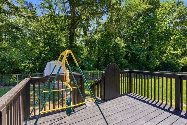 115 Logston Heights, Berea, KY 40403