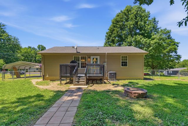 115 Logston Heights, Berea, KY 40403