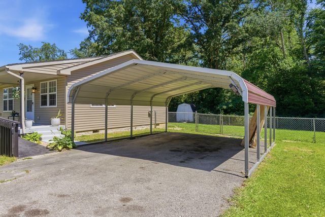 115 Logston Heights, Berea, KY 40403