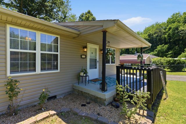 115 Logston Heights, Berea, KY 40403