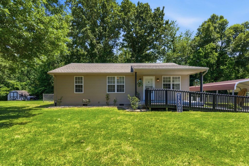 115 Logston Heights, Berea, KY 40403