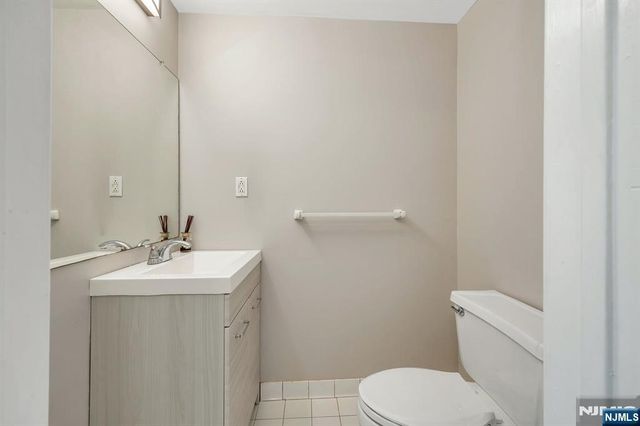 50 Pine Street C211, Montclair, NJ 07042