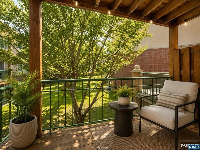 50 Pine Street C211, Montclair, NJ 07042