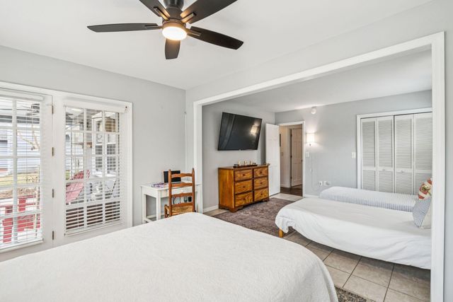 666 Poaug Lane, Mount Pleasant, SC 29464