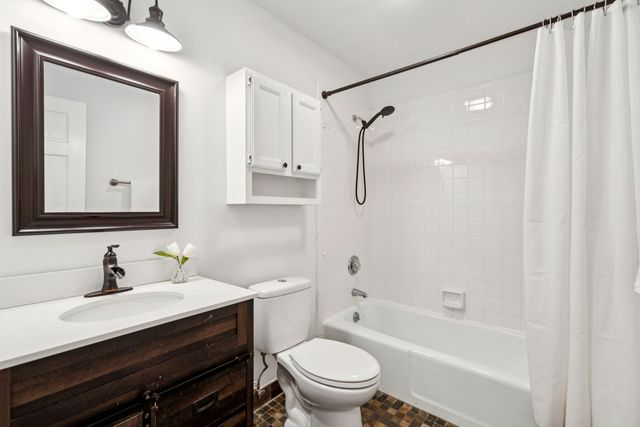 666 Poaug Lane, Mount Pleasant, SC 29464