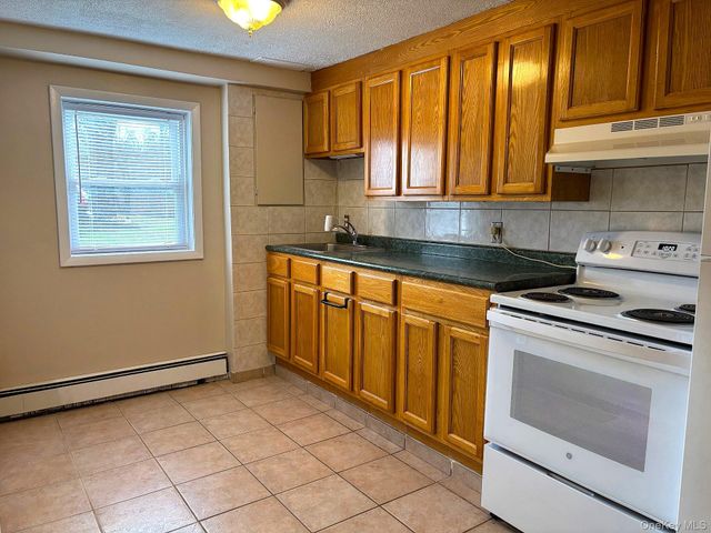 2771 Route 52 Unit 1A, Hopewell Junction, NY 12533