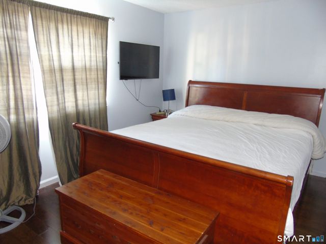 60 MEETINGHOUSE Village 08, Meriden, CT 06450