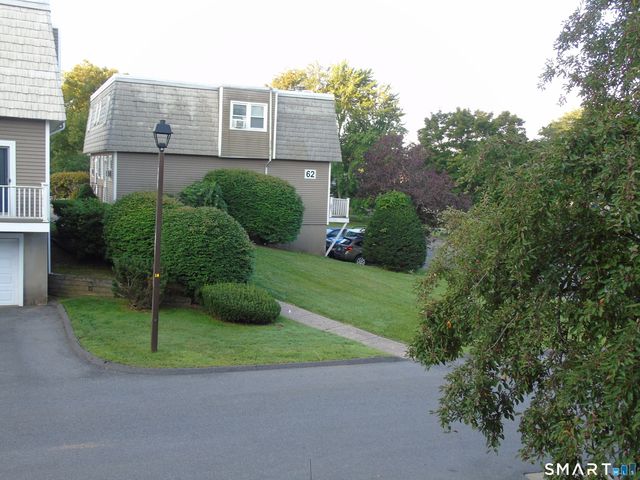 60 MEETINGHOUSE Village 08, Meriden, CT 06450