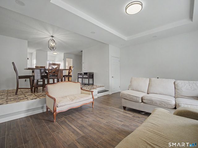 60 MEETINGHOUSE Village 08, Meriden, CT 06450