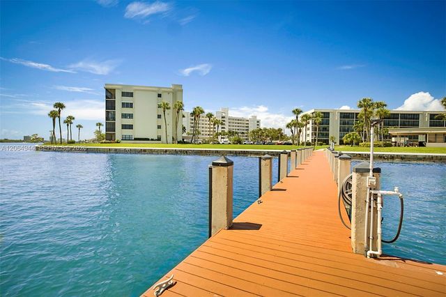 100 Intracoastal Pl 102, Jupiter, FL 33469
