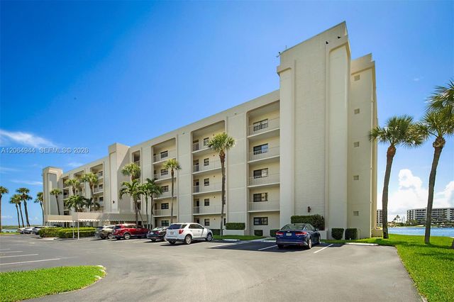 100 Intracoastal Pl 102, Jupiter, FL 33469