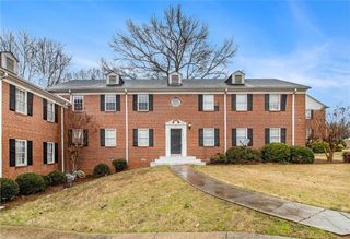 2367 Cascade SW Road 9C, Atlanta, GA 30311