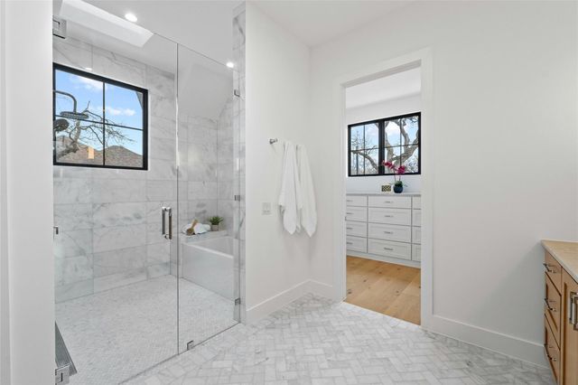 2526 Spring LN, Austin, TX 78703