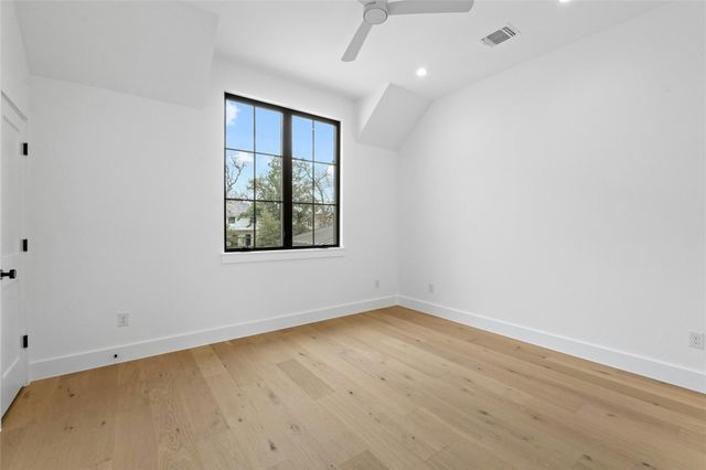 2526 Spring LN, Austin, TX 78703