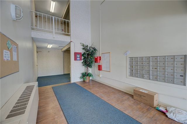 752 Quaker Lane A210, Warwick, RI 02818