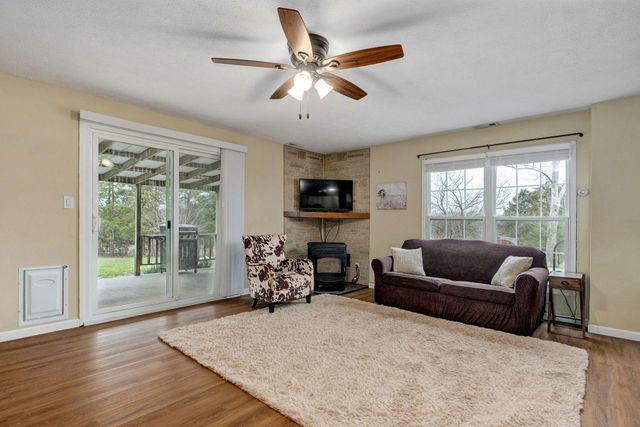 6147 W State Highway Bb, Willard, MO 65781